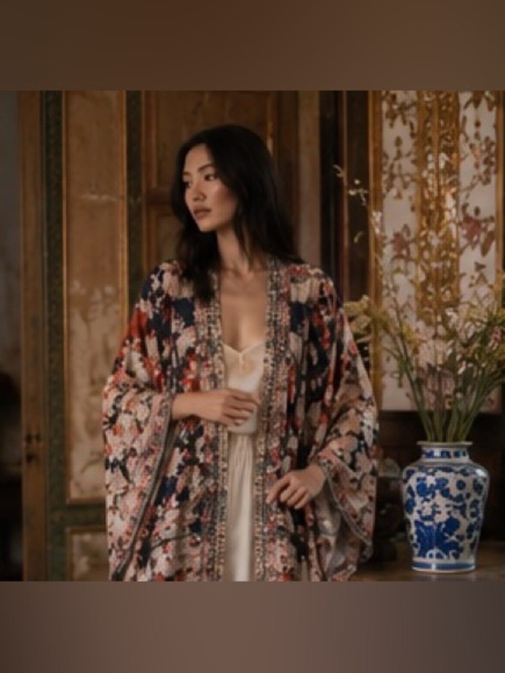 CAMILLA RARE 100% Silk Vtg 2016 "Imperial Echo" Crystal Embellished Short Kimono - Picture 2 of 16